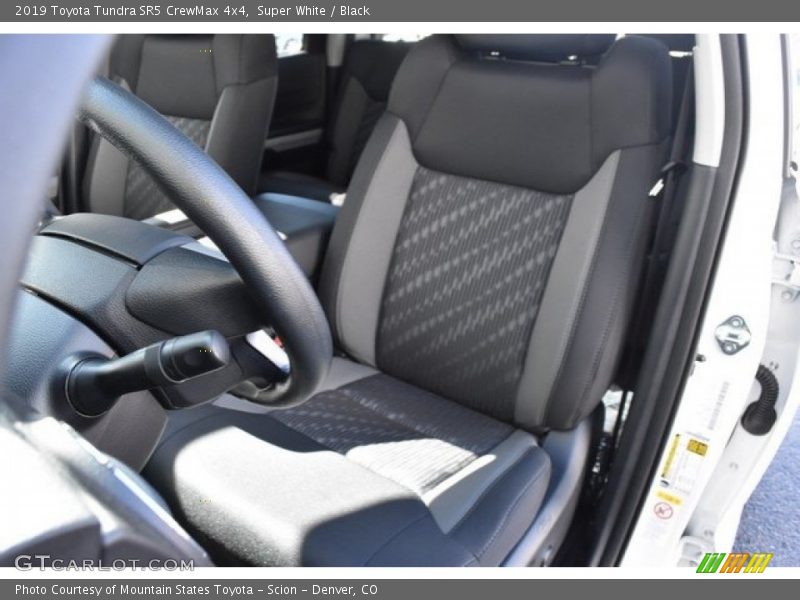 Super White / Black 2019 Toyota Tundra SR5 CrewMax 4x4
