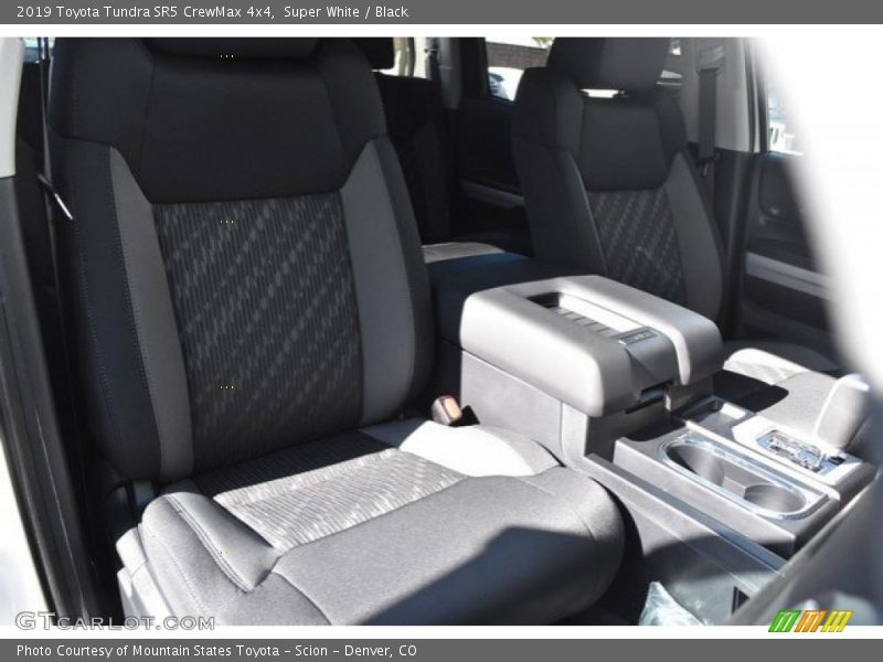 Super White / Black 2019 Toyota Tundra SR5 CrewMax 4x4