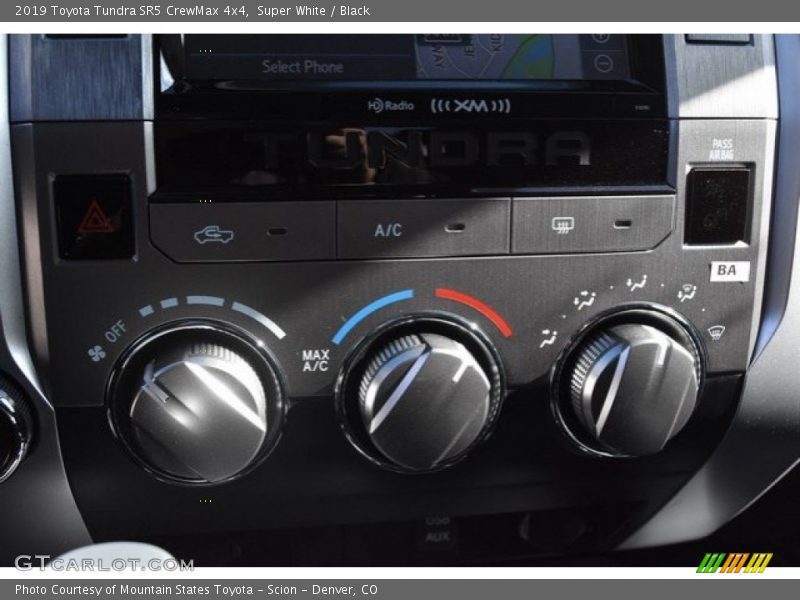 Super White / Black 2019 Toyota Tundra SR5 CrewMax 4x4