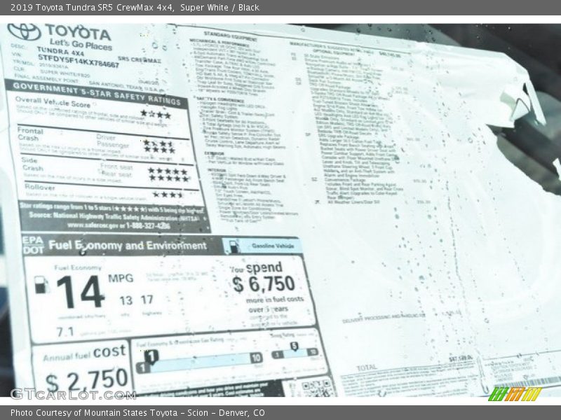 Super White / Black 2019 Toyota Tundra SR5 CrewMax 4x4