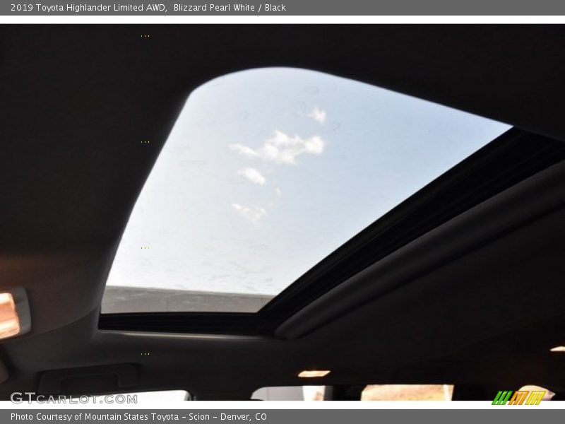 Blizzard Pearl White / Black 2019 Toyota Highlander Limited AWD