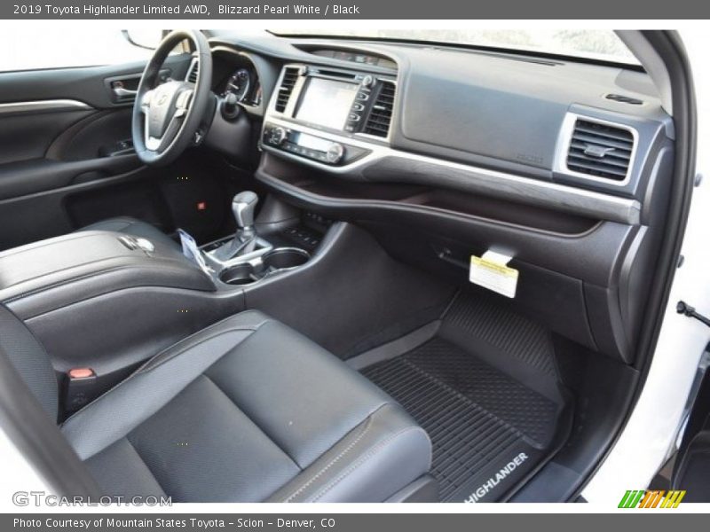 Blizzard Pearl White / Black 2019 Toyota Highlander Limited AWD
