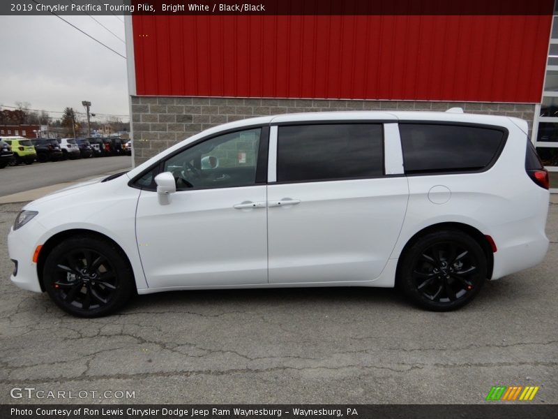 Bright White / Black/Black 2019 Chrysler Pacifica Touring Plus