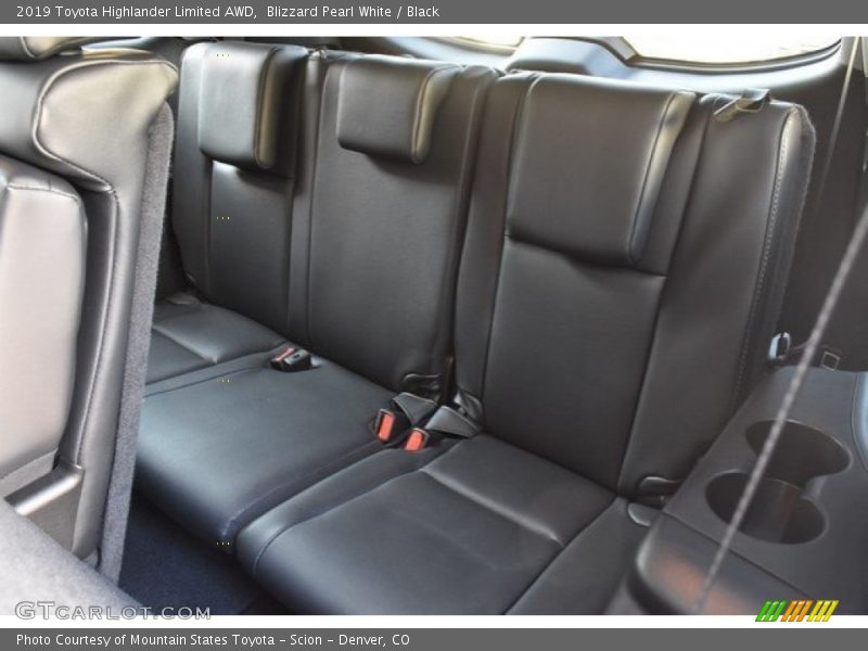 Blizzard Pearl White / Black 2019 Toyota Highlander Limited AWD