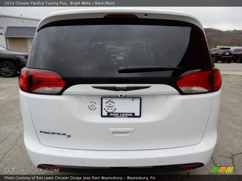 Bright White / Black/Black 2019 Chrysler Pacifica Touring Plus