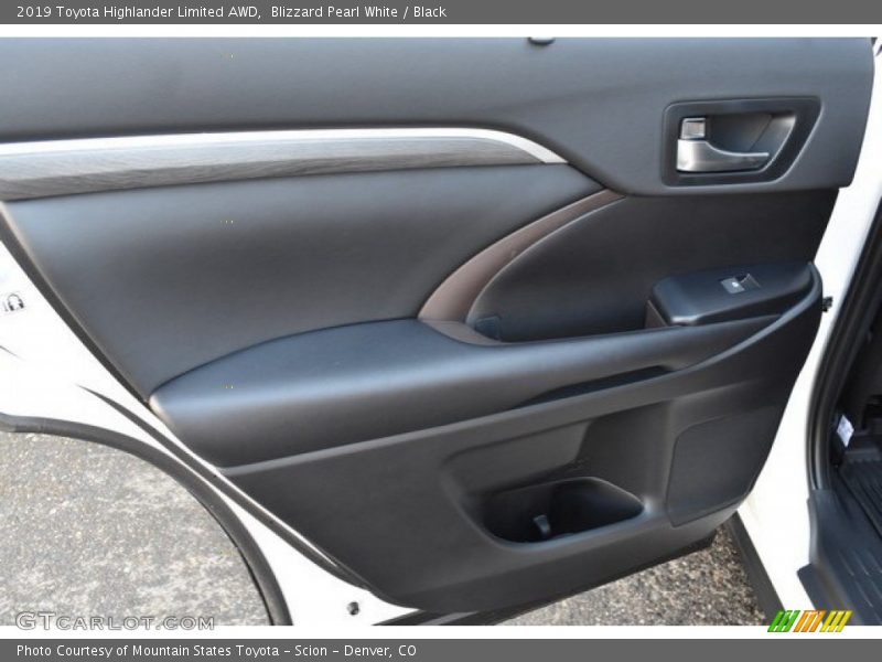 Blizzard Pearl White / Black 2019 Toyota Highlander Limited AWD