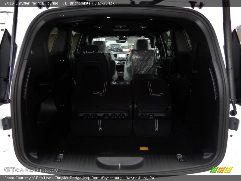 Bright White / Black/Black 2019 Chrysler Pacifica Touring Plus