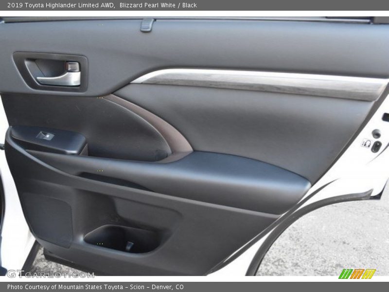 Blizzard Pearl White / Black 2019 Toyota Highlander Limited AWD