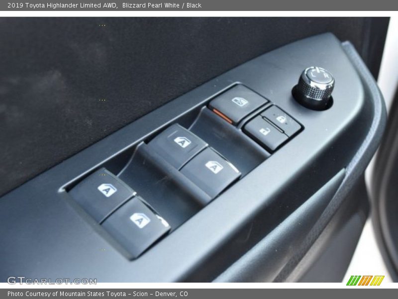 Blizzard Pearl White / Black 2019 Toyota Highlander Limited AWD