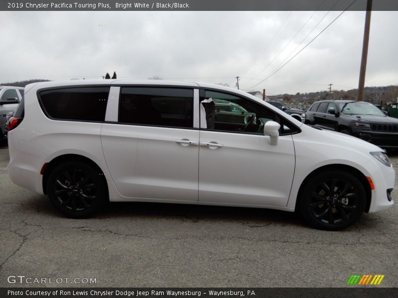 Bright White / Black/Black 2019 Chrysler Pacifica Touring Plus