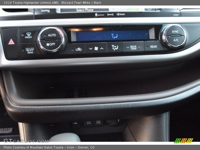 Blizzard Pearl White / Black 2019 Toyota Highlander Limited AWD