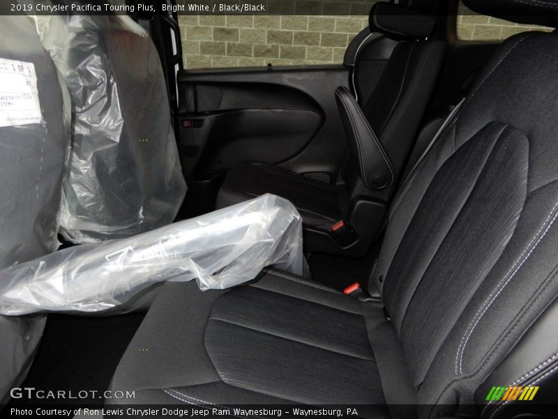 Bright White / Black/Black 2019 Chrysler Pacifica Touring Plus