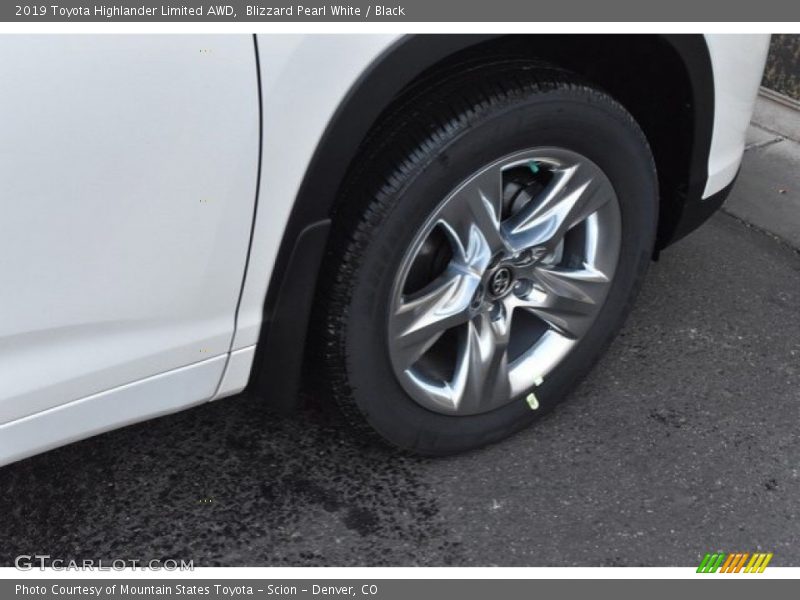 Blizzard Pearl White / Black 2019 Toyota Highlander Limited AWD