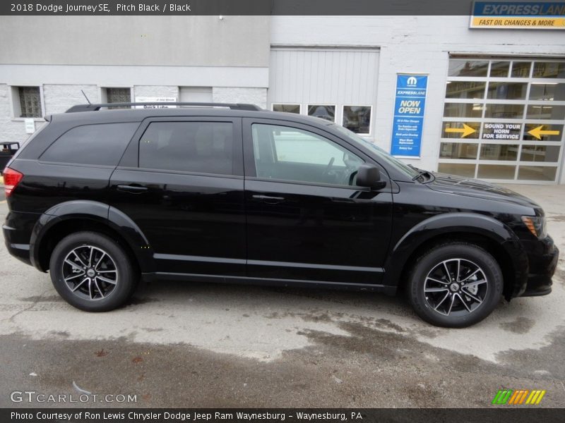 Pitch Black / Black 2018 Dodge Journey SE