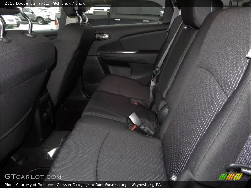 Pitch Black / Black 2018 Dodge Journey SE