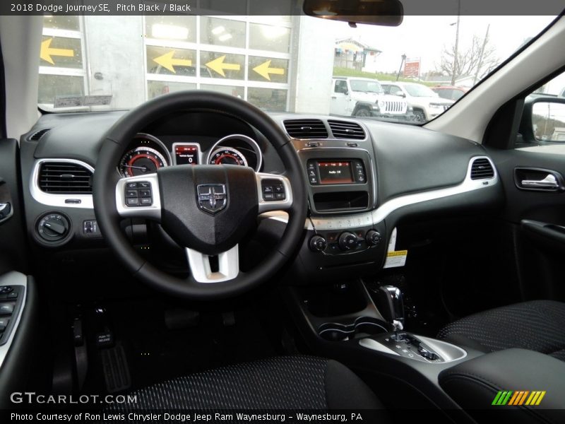 Pitch Black / Black 2018 Dodge Journey SE