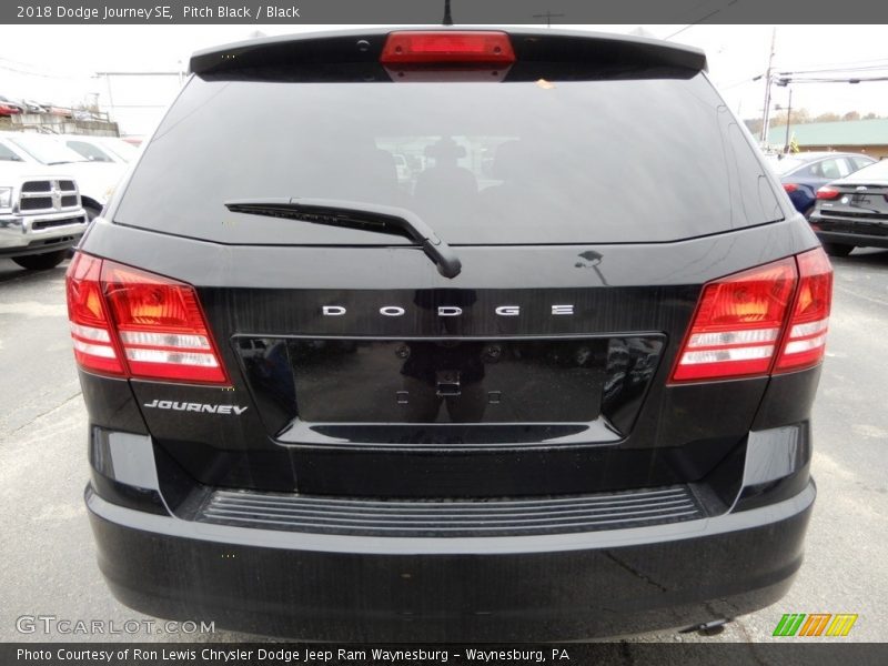 Pitch Black / Black 2018 Dodge Journey SE