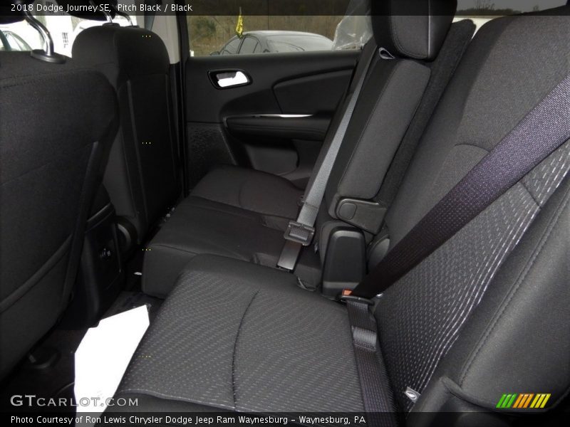 Pitch Black / Black 2018 Dodge Journey SE