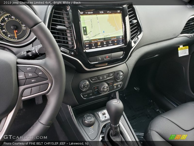 Bright White / Black 2019 Jeep Cherokee Limited 4x4