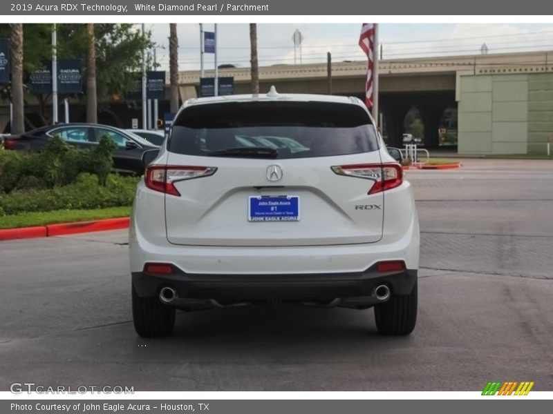 White Diamond Pearl / Parchment 2019 Acura RDX Technology