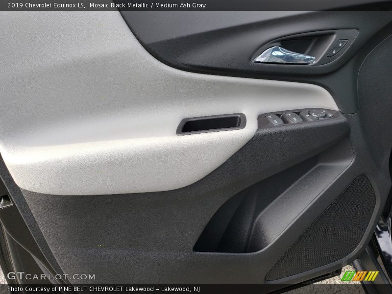 Mosaic Black Metallic / Medium Ash Gray 2019 Chevrolet Equinox LS