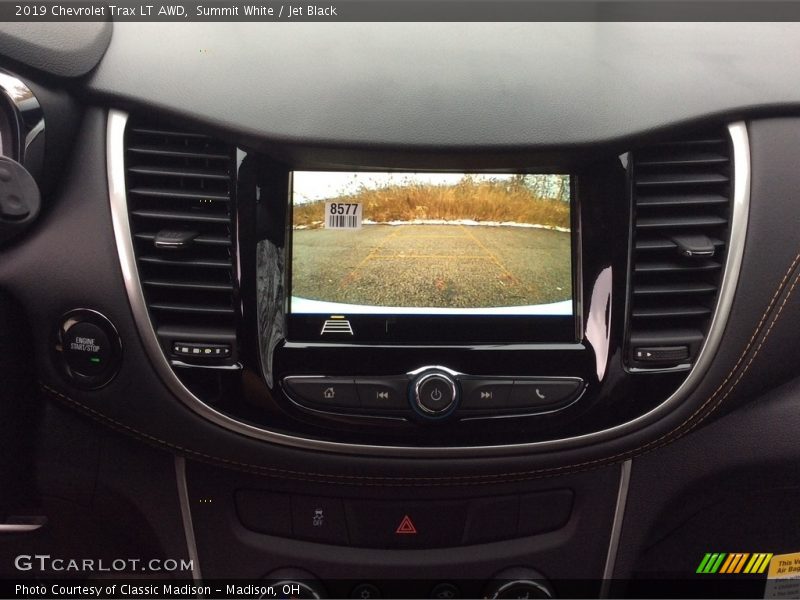 Summit White / Jet Black 2019 Chevrolet Trax LT AWD