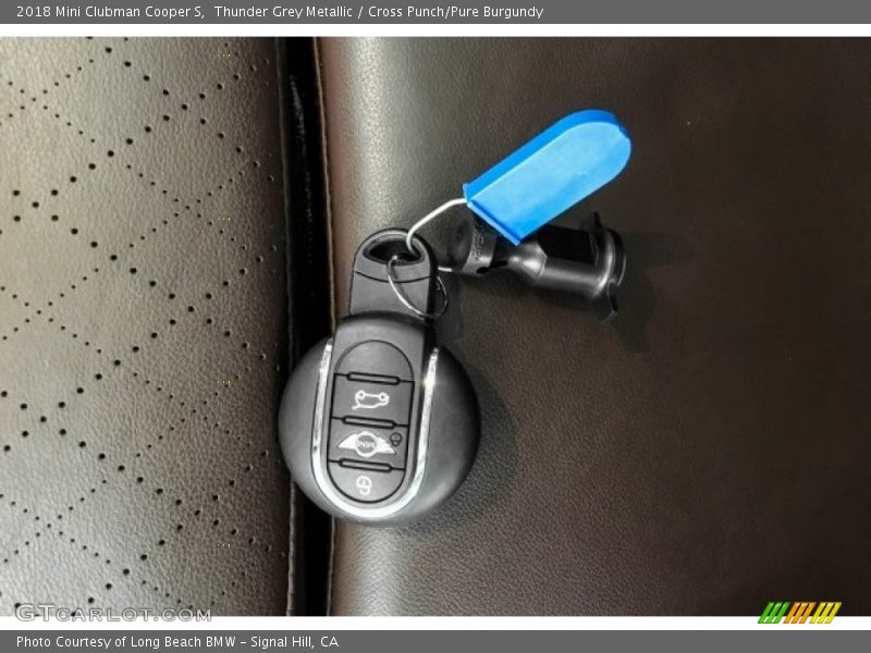 Thunder Grey Metallic / Cross Punch/Pure Burgundy 2018 Mini Clubman Cooper S