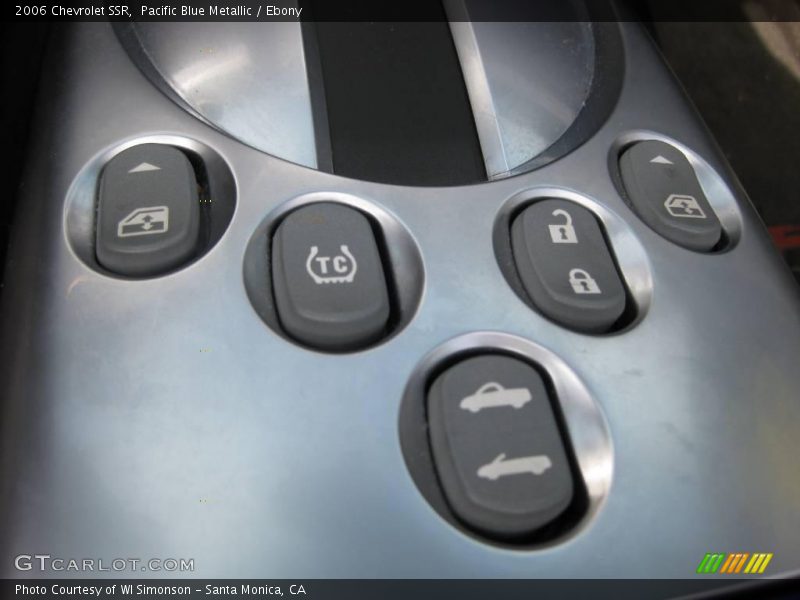 Pacific Blue Metallic / Ebony 2006 Chevrolet SSR