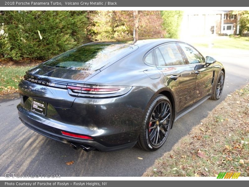Volcano Grey Metallic / Black 2018 Porsche Panamera Turbo