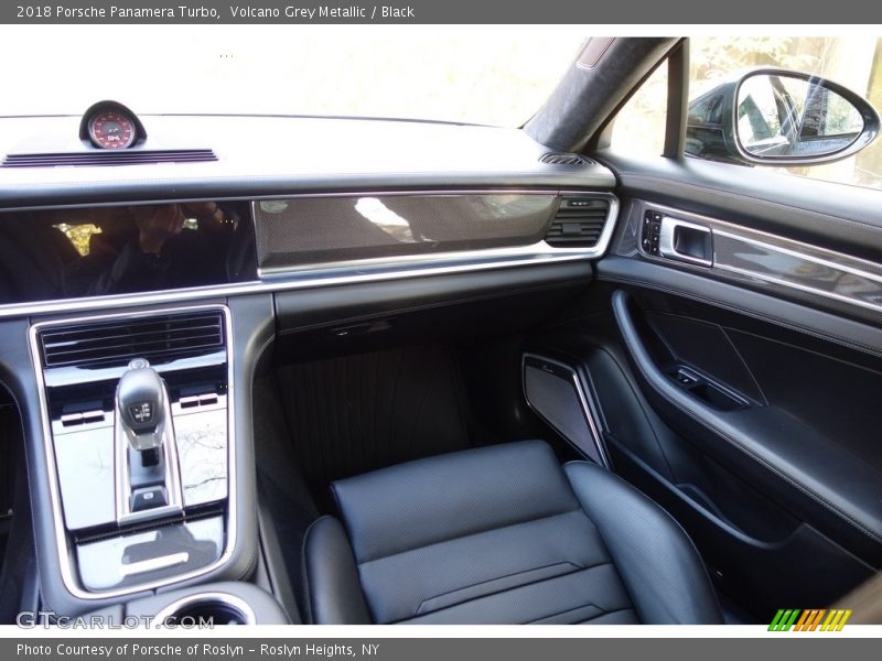 Volcano Grey Metallic / Black 2018 Porsche Panamera Turbo