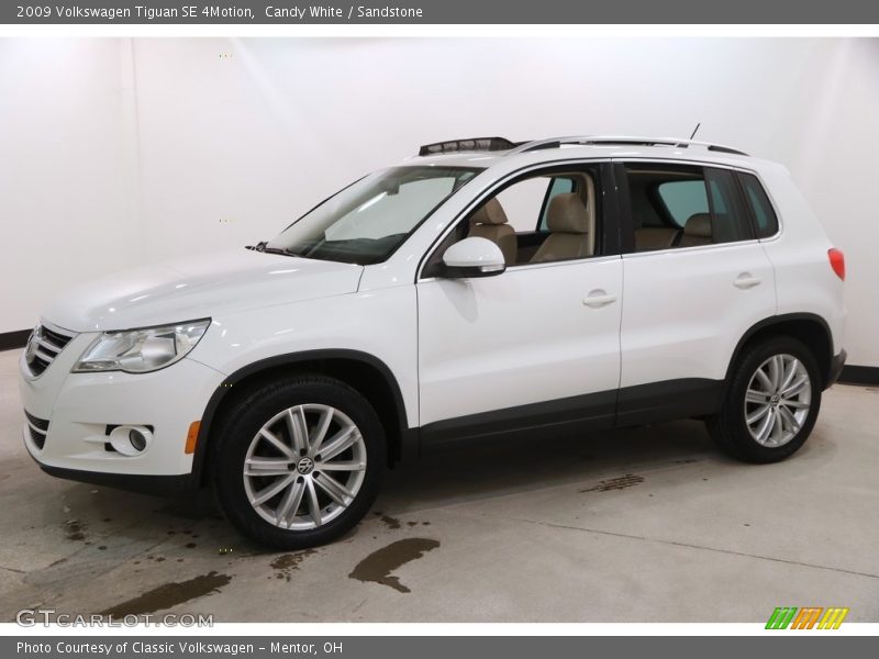 Candy White / Sandstone 2009 Volkswagen Tiguan SE 4Motion
