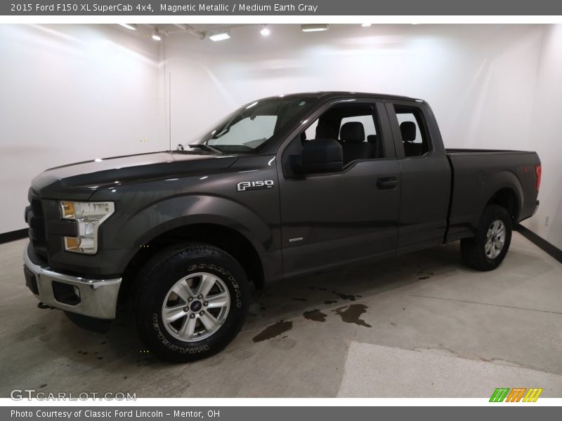 Magnetic Metallic / Medium Earth Gray 2015 Ford F150 XL SuperCab 4x4