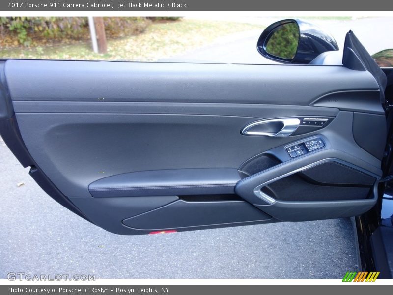 Door Panel of 2017 911 Carrera Cabriolet