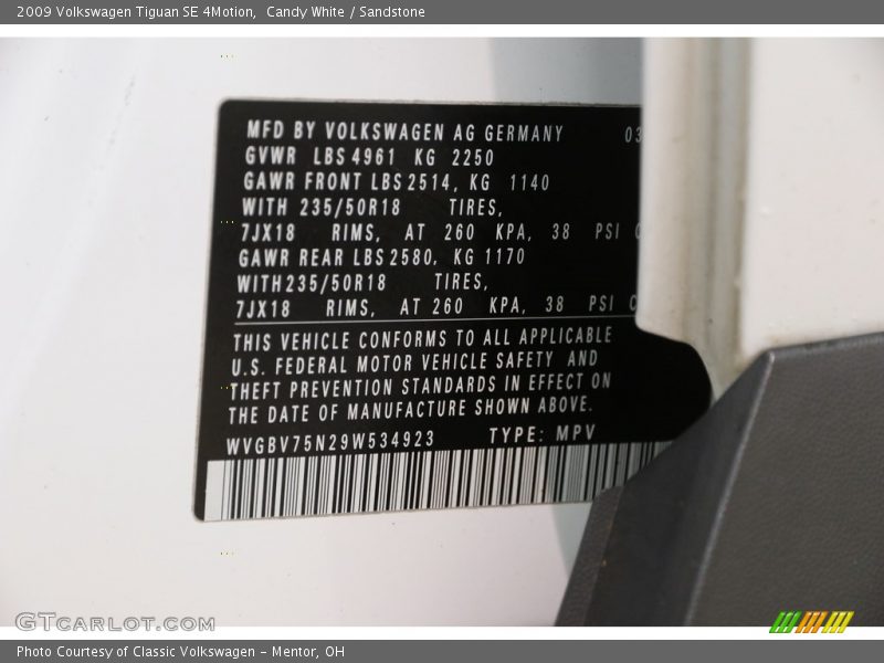 Candy White / Sandstone 2009 Volkswagen Tiguan SE 4Motion