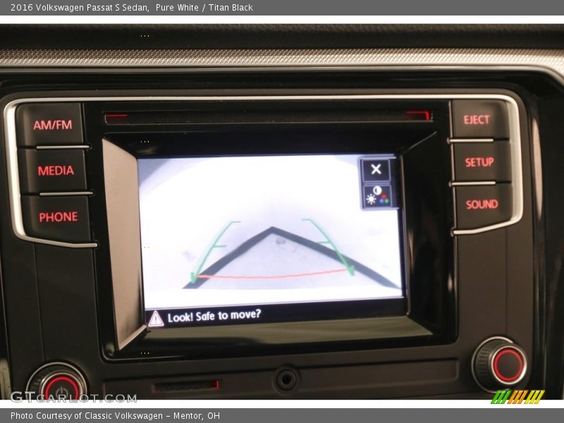Pure White / Titan Black 2016 Volkswagen Passat S Sedan