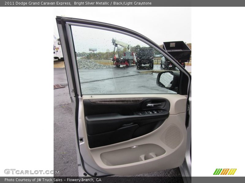 Bright Silver Metallic / Black/Light Graystone 2011 Dodge Grand Caravan Express