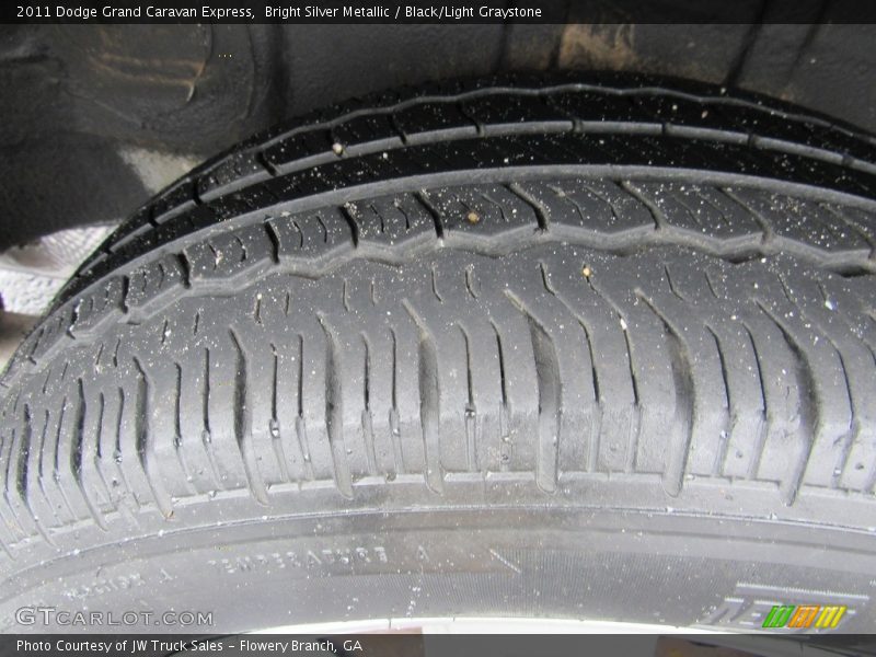 Bright Silver Metallic / Black/Light Graystone 2011 Dodge Grand Caravan Express