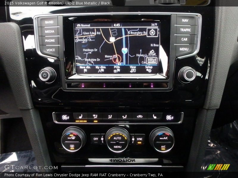 Navigation of 2015 Golf R 4Motion