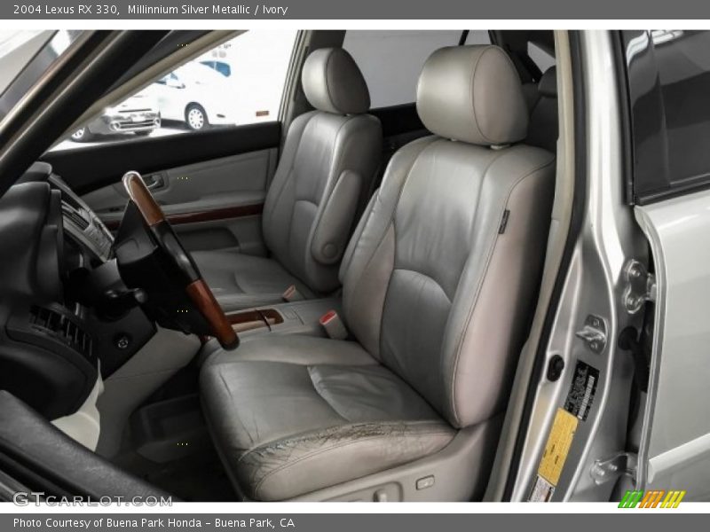 Millinnium Silver Metallic / Ivory 2004 Lexus RX 330