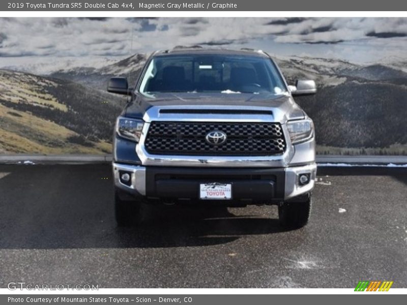 Magnetic Gray Metallic / Graphite 2019 Toyota Tundra SR5 Double Cab 4x4