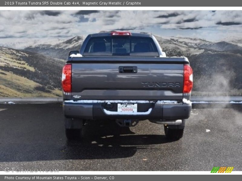 Magnetic Gray Metallic / Graphite 2019 Toyota Tundra SR5 Double Cab 4x4