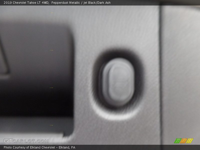 Pepperdust Metallic / Jet Black/Dark Ash 2019 Chevrolet Tahoe LT 4WD