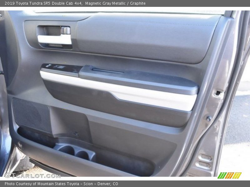 Magnetic Gray Metallic / Graphite 2019 Toyota Tundra SR5 Double Cab 4x4