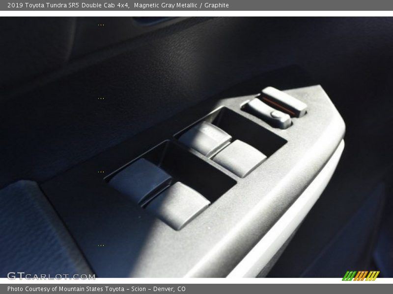 Magnetic Gray Metallic / Graphite 2019 Toyota Tundra SR5 Double Cab 4x4
