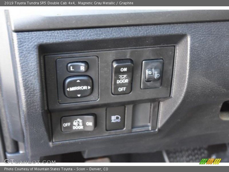 Magnetic Gray Metallic / Graphite 2019 Toyota Tundra SR5 Double Cab 4x4