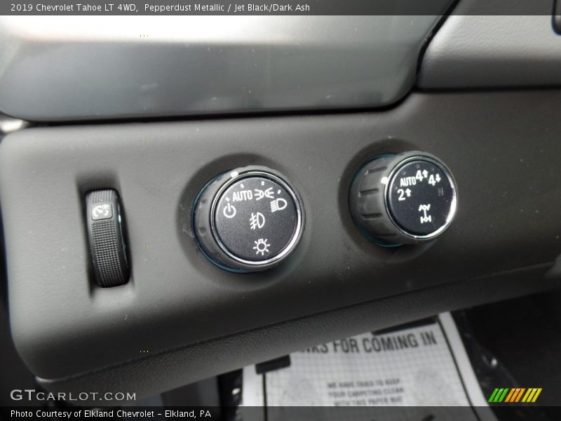 Pepperdust Metallic / Jet Black/Dark Ash 2019 Chevrolet Tahoe LT 4WD