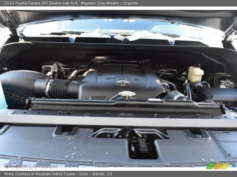 Magnetic Gray Metallic / Graphite 2019 Toyota Tundra SR5 Double Cab 4x4