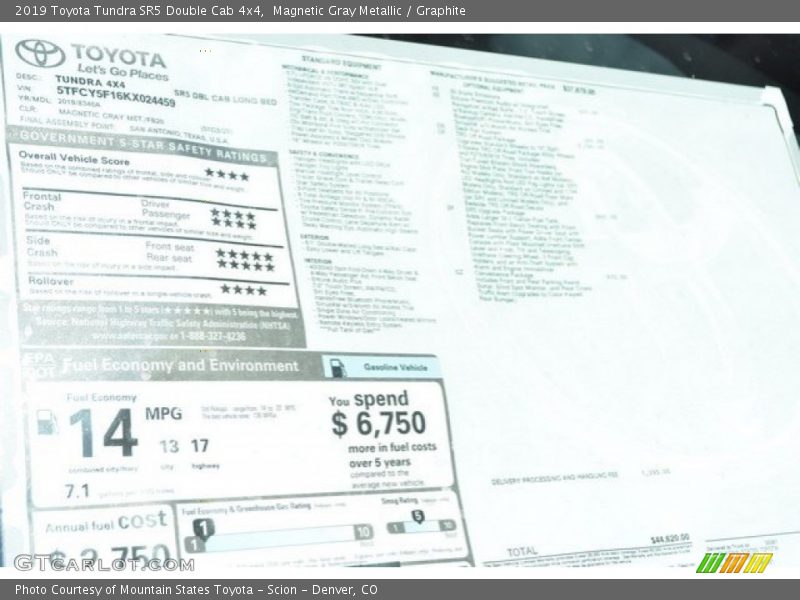 Magnetic Gray Metallic / Graphite 2019 Toyota Tundra SR5 Double Cab 4x4