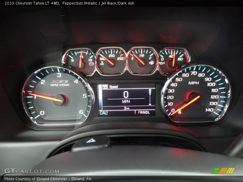 Pepperdust Metallic / Jet Black/Dark Ash 2019 Chevrolet Tahoe LT 4WD