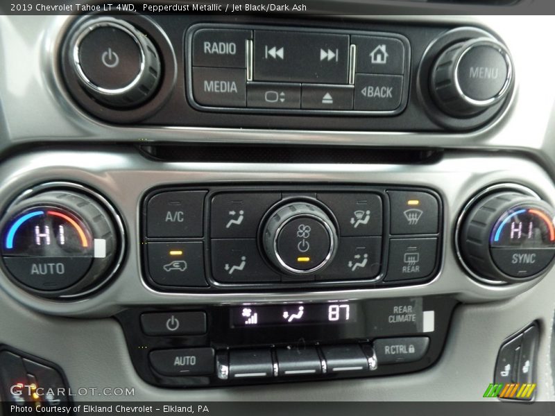 Pepperdust Metallic / Jet Black/Dark Ash 2019 Chevrolet Tahoe LT 4WD